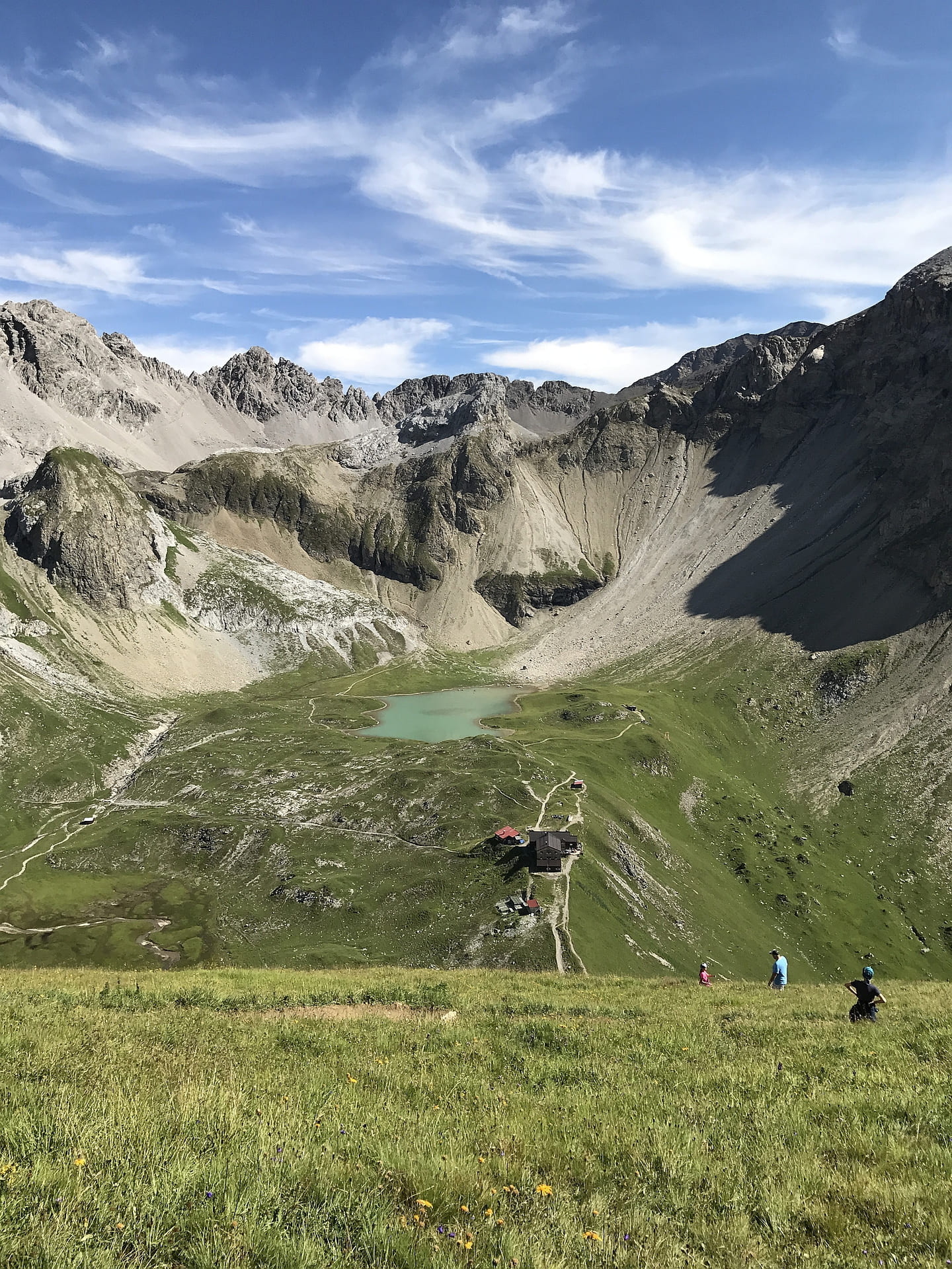 Madau: Blick vom Seekogel auf die Memminger Hütte